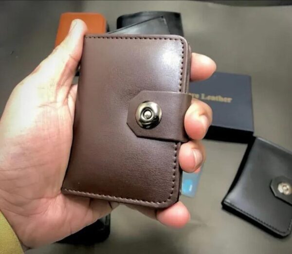 Men’s Stylish Leather Wallet – Slim, Durable, and Pocket-Friendly